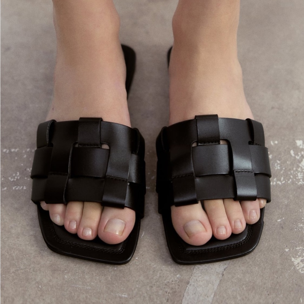 Zara Black Woven Flat Leather Sandals